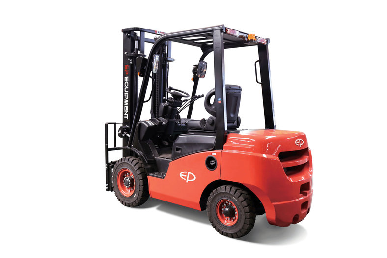 Бензиновый вилочный погрузчик EP Equipment CPCD20T8 грузоподъемностью 2000 кг