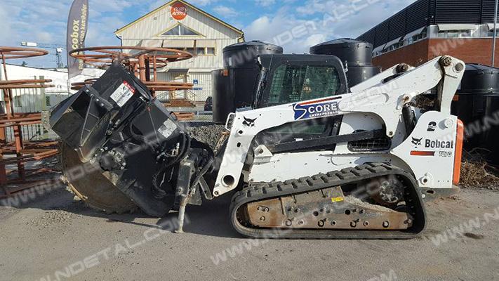 BOBCAT-7102017 WINDOW/Стекло